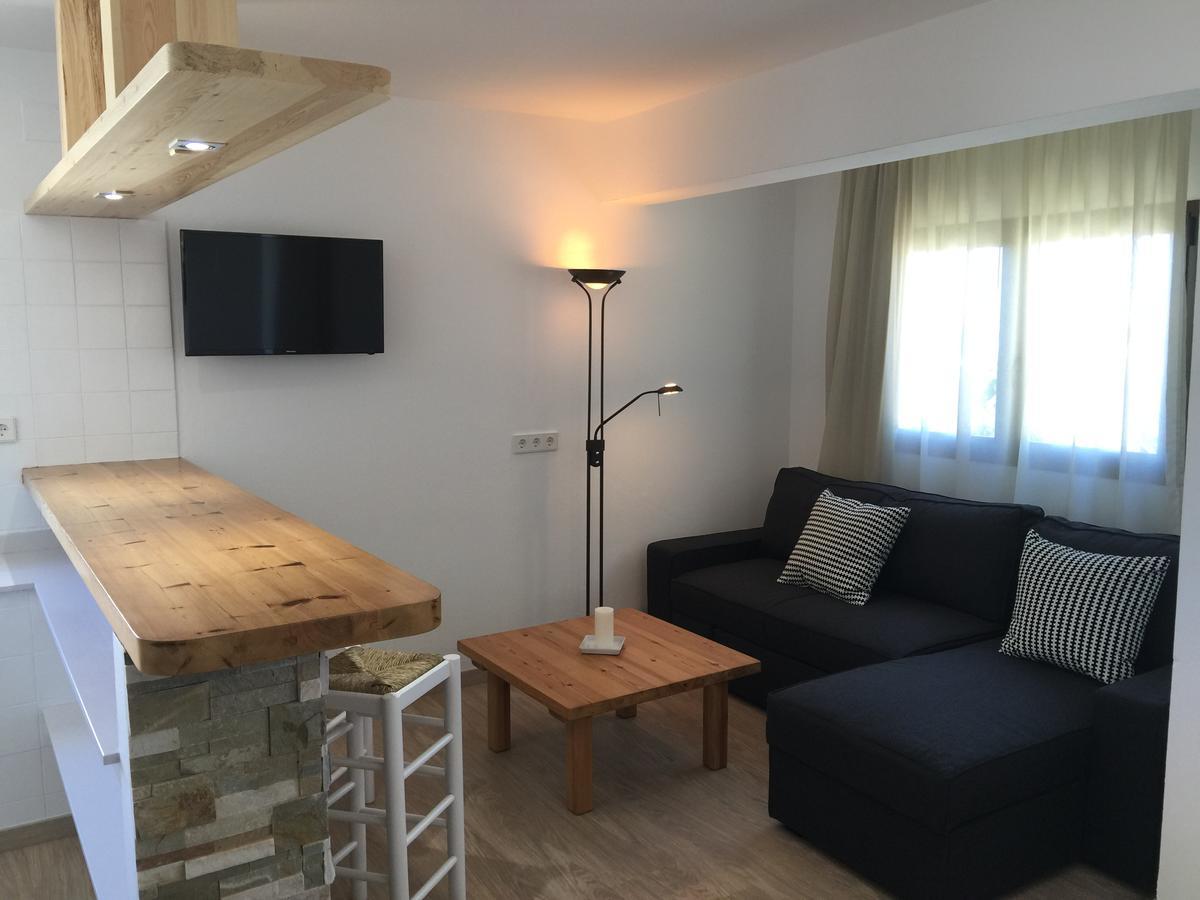 Apartamentos Delfin 에스 칼로 외부 사진
